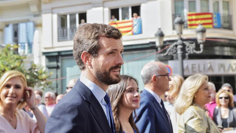 El presidente del Partido Popular, Pablo Casado asiste a la bajada de la Real Senyera y Procesión Cívica en conmemoración de la entrada del Rey Jaume I a Valencia, en Valencia, a 9 de octubre de 2019. | Enrique Palomares - Europa Press ep el presidente del partido popular pablo casado asiste a la bajada de la real senyera y procesion