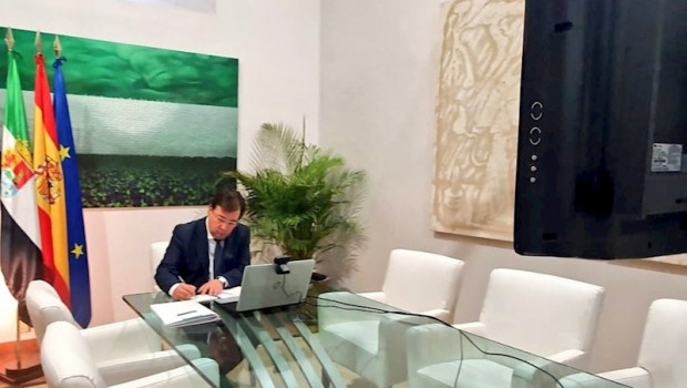 ep fernandez vara en la videoconferencia con presidentes autonomicos