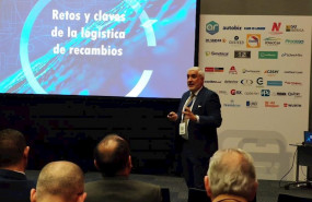 ep imagen de la presentacion del estudio en el congreso de faconauto