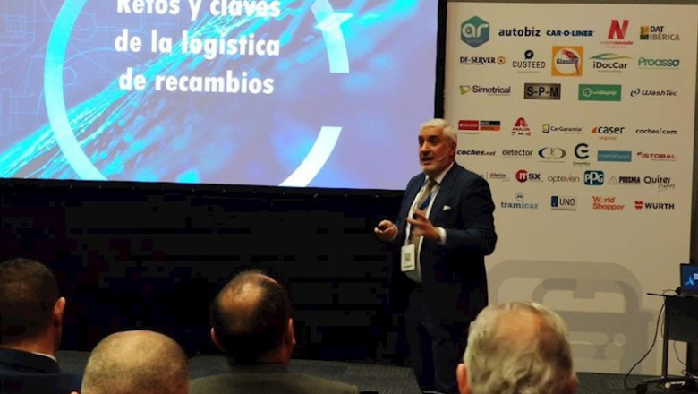 ep imagen de la presentacion del estudio en el congreso de faconauto