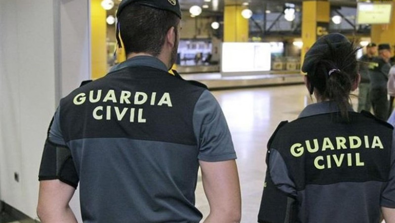 ep imagenrecursoagentesla guardia civilaeropuerto adolfo suarez madrid-barajas ep imagenrecursoagentesla guardia civilaeropuerto adolfo suarez madrid-barajas