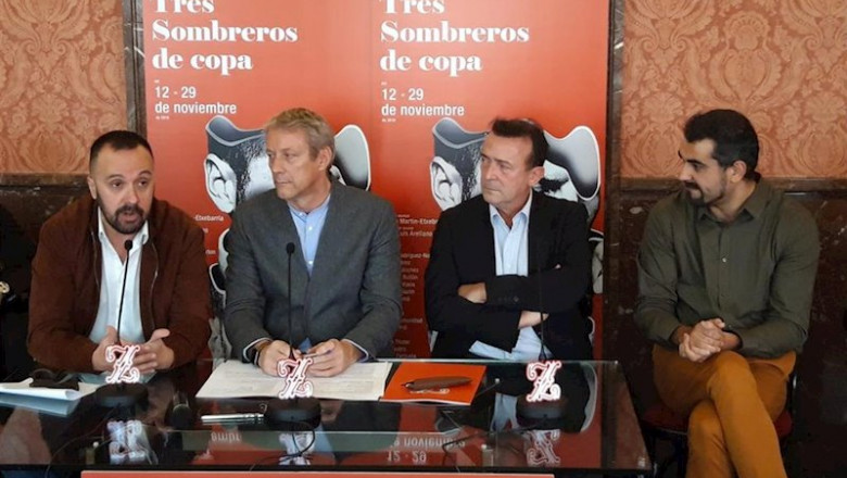 José Luis Arellana, Daniel Bianco, Ricardo Llorca y Diego Martín-Etxebarría durante la presentación de 'Tres Sombreros de Copa'. | TEATRO DE LA ZARZUELA ep jose luis arellana daniel bianco ricardo llorca y diego martin-etxebarria durante la presentacion