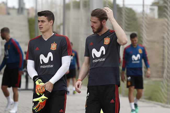 Kepa y De Gea en el entrenamiento de la selección | RFEF ep kepade geaentrenamientola seleccion