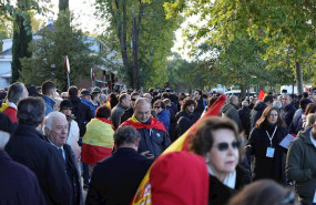 ep pequena concentracion de franquistas en las inmediaciones del cementerio de el pardo mingorrubio