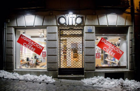 ep una tienda cerrada en toledo castilla-la mancha espana a 19 de enero de 2021