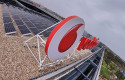 ep vodafone instala 48 placas fotovoltaicas para su sede y los hogares de alrededor de la mano de