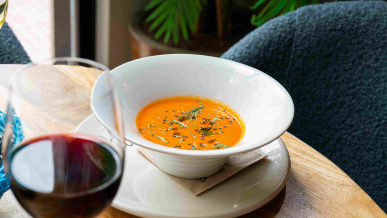 1 crema de tomate y coco 