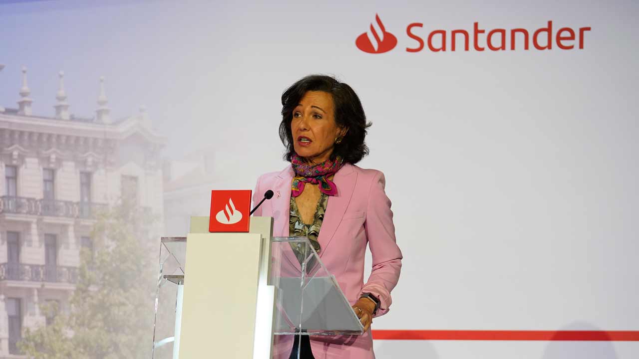 https://img1.s3wfg.com/web/img/images_uploaded/6/3/ana_botin_banco_santander.jpg