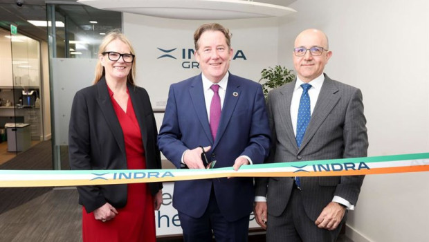 ep archivo   de izquierda a derecha anne shaw ceo de la national transport authority de irlanda el