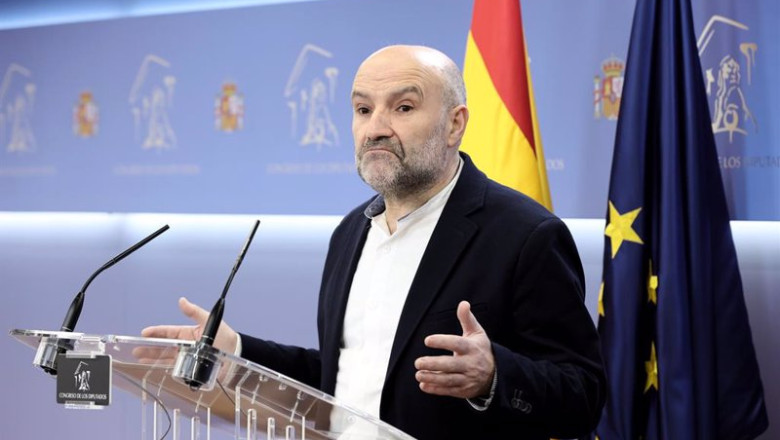 ep archivo el diputado del bng nestor rego comparece en una rueda de prensa mientras se celebra la ep archivo el diputado del bng nestor rego comparece en una rueda de prensa mientras se celebra la