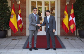 ep archivo   el presidente del gobierno pedro sanchez i recibe al presidente de la junta de castilla