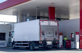 ep archivo   imagen de archivo de un camion
