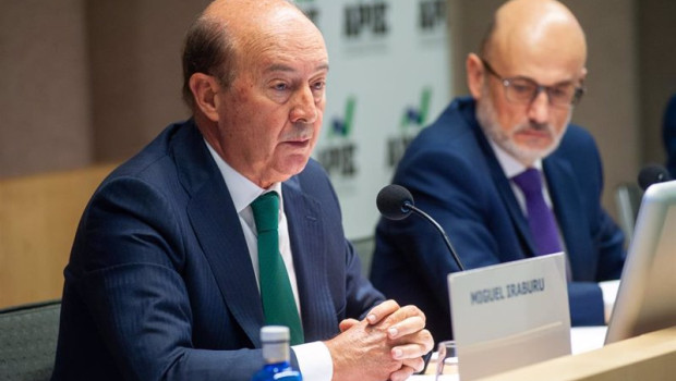 ep archivo   miguel iraburu izda junto al presidente del circulo de empresarios manuel perez sala