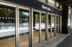 ep archivo uno de los accesos a la sede central de ibercaja en zaragoza ep archivo uno de los accesos a la sede central de ibercaja en zaragoza