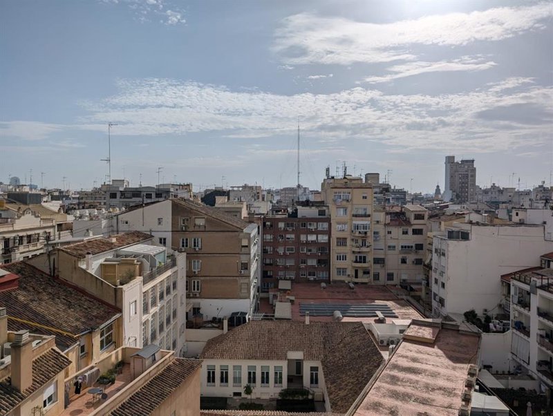 Desequilibrio en el Mercado de Vivienda en España: La Demanda Cuadriplica la Oferta