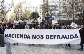 ep casi 1900 tecnicos de hacienda vuelven a manifestarse por su carrera profesional y contra la