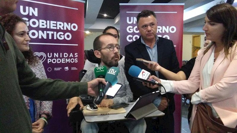 ep echenique atiende a la prensa en san fernando