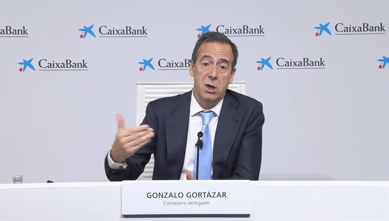 Gortázar anuncia que CaixaBank ha recurrido el impuesto a la banca de 2024