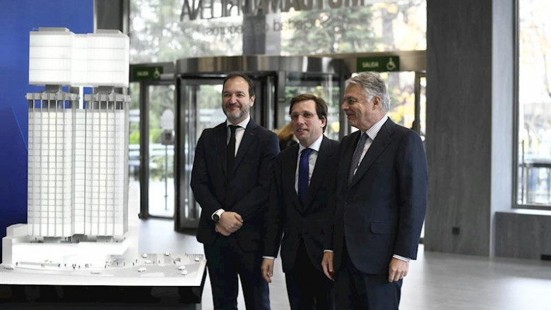 El delegado del Área de Desarrollo Urbano del Ayuntamiento de Madrid, Mariano Fuentes; el alcalde de Madrid, José Luis Martinez-Almedia y el director de La Mutua Madrileña, Ignacio Garralda | Óscar Cañas - Europa Press ep el delegado del area de desarrollo urbano del ayuntamiento de madrid mariano fuentes el alcalde