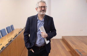 ep el portavoz economico de sumar carlos martin llega a una rueda de prensa del grupo plurinacional