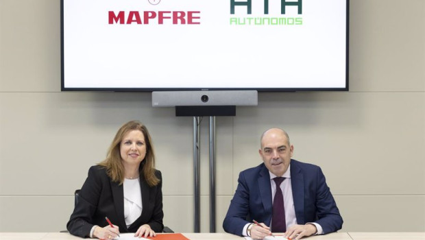 ep elena sanz ceo de mapfre iberia y lorenzo amor presidente de ata