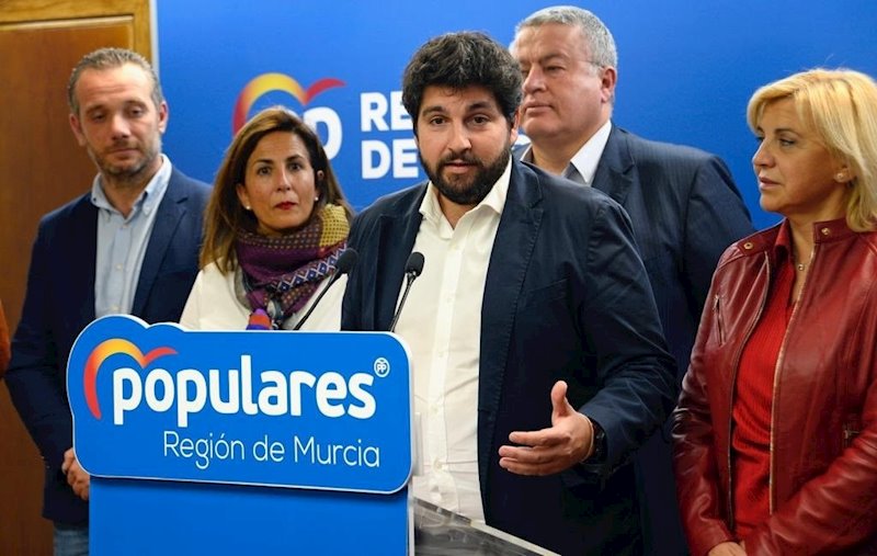 ep fernando lopez miras en la rueda de prensa tras conocer los resultados de las elecciones 10n