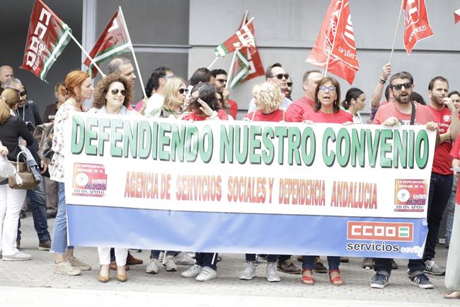 Manifestación de los trabajadores de la Agencia de Dependencia | UGT ep manifestacionlos trabajadoresla agenciadependencia