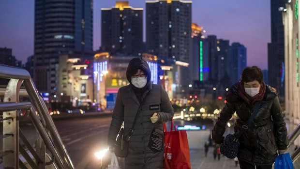 Dave Tacon ep mujeres con mascarillas en shanghai