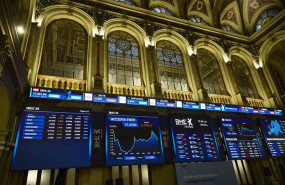 ep paneles informativos en el palacio de la bolsa de madrid