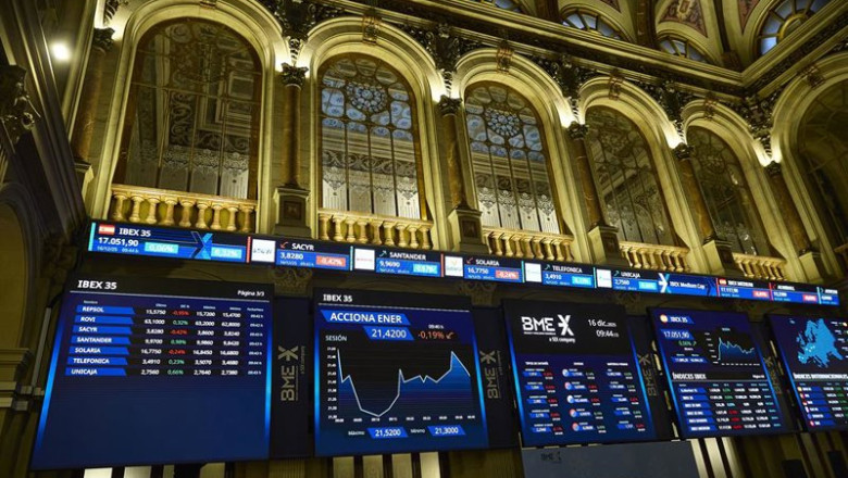 ep paneles informativos en el palacio de la bolsa de madrid