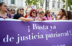 ep un total135 organizaciones feministasconvocadoconcentraciontribunal supremomadridvolverprotestarla sentenciacondenalos cinco miembrosla manadaun delitoabuso sexualles absuelvede agre