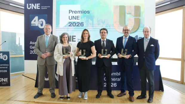 ep une premia el compromiso y la innovacion durante la asamblea general de su 40 aniversario