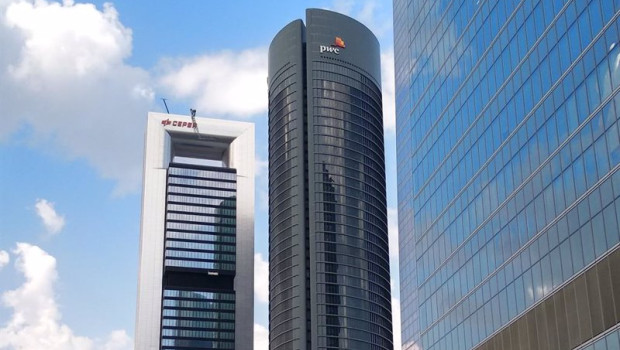 ep archivo   edificios de las sedes de pwc y cepsa en madrid torre espacio