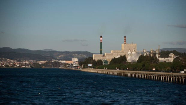 ep archivo   el complejo industrial de ence en la ria de pontevedra a 7 de febrero de 2023 en