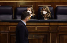ep archivo el portavoz de erc en el congreso gabriel rufian pasa por delante de la vicepresidenta ep archivo el portavoz de erc en el congreso gabriel rufian pasa por delante de la vicepresidenta