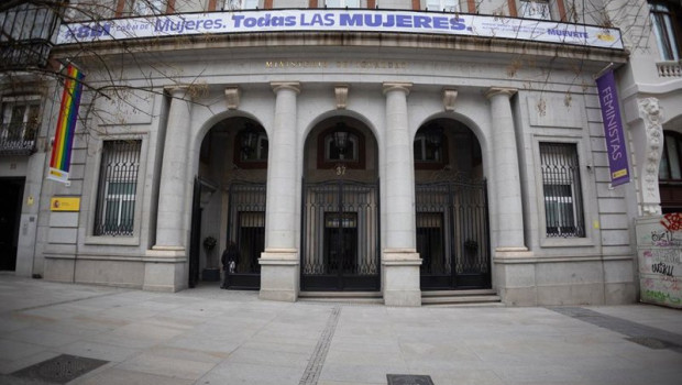 ep archivo   fachada del ministerio de igualdad