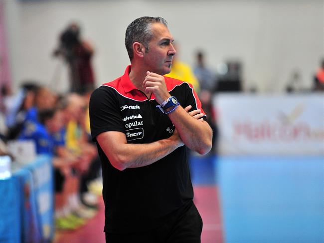 Carlos Viver, seleccionador nacional de balonmano | RFEBM / J.L. RECIO ep carlos viver seleccionador nacionalbalonmano