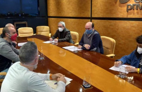 ep delegaciones del pnv ela y lab se reunen en sabin etxea en bilbao para hablar de la reforma