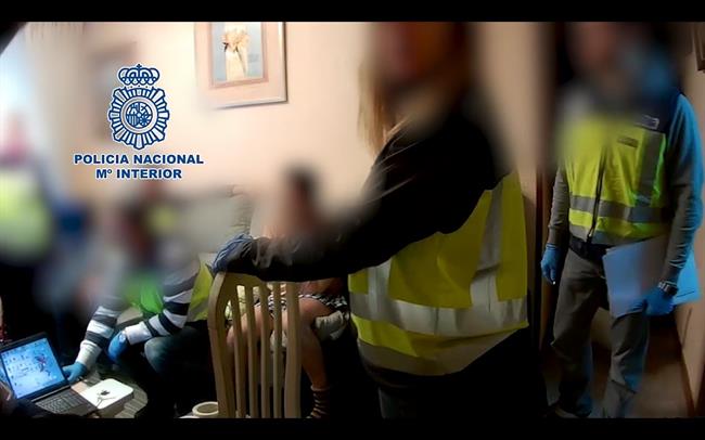 Detenidos pornografía infantil | MINISTERIO DEL INTERIOR ep detenidos pornografia infantil