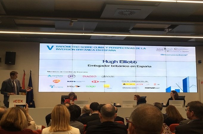 El embajador británico en España y Andorra, Hugh Elliot, interviene en la presentación del V Barómetro sobre clima y perspectivas de la inversión británica en España, en la sede de ICEX, Madrid. | EUROPA PRESS ep el embajador britanico en espana y andorra hugh elliot interviene en la presentacion del v