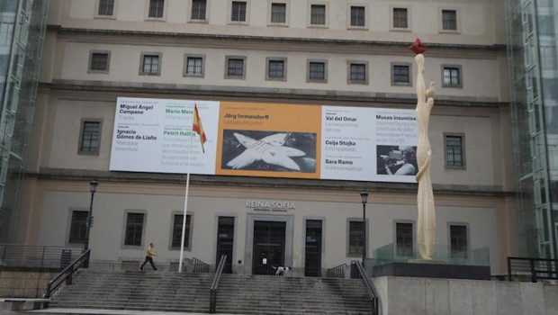 ep fachada del museo reina sofia