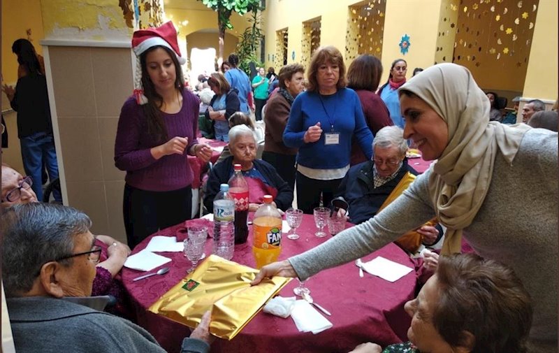 ep fatima mohamed en la comida de la gota de leche