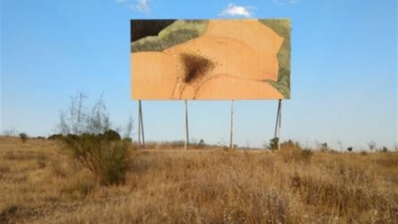 Imagen de la obra 'El Origen del Mundo' del artista Sam3 en la localidad de Rivas vaciamadrid. | SAM3 ep imagenla obra origenmundo del artista sam3la localidadrivas vaciamadrid
