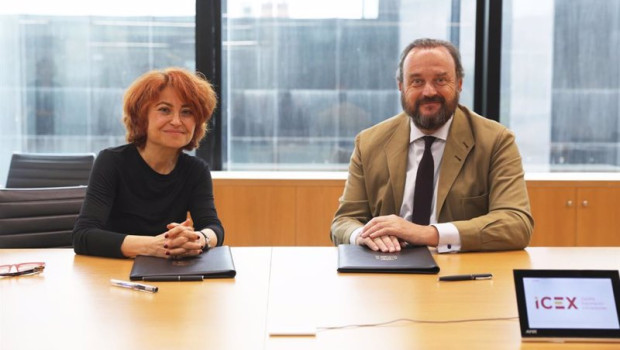 ep la consejera delegada de icex maria pena y el director ejecutivo de espirituosos espana bosco