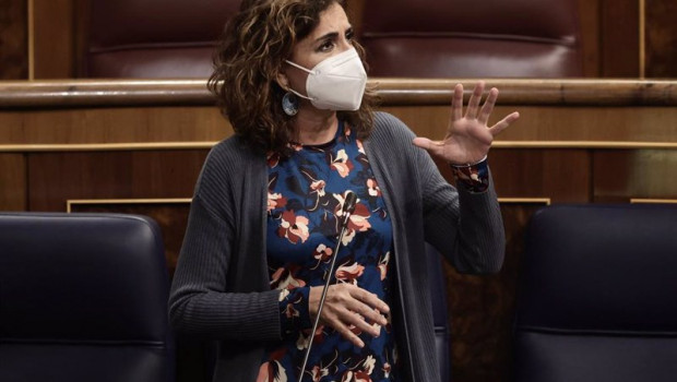 ep la ministra de hacienda maria jesus montero interviene en una sesion de control en el congreso de