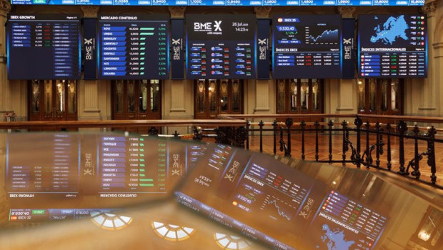 ep paneles del ibex 35 en el palacio de la bolsa a 26 de julio de 2023 en madrid espana el selectivo