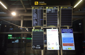 ep paneles informativos de los vuelos de la terminal 4 del aeropuerto adolfo suarez madrid-barajas