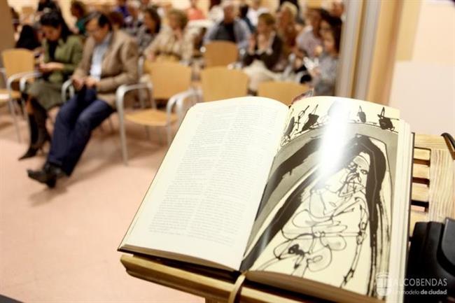 El Quijote en Alcobendas en el Día del Libro de 2012 | EUROPA PRESS - Archivo ep quijotealcobendasdialibro2012