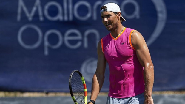 ep rafa nadalentrenalas pistashierbamallorca open