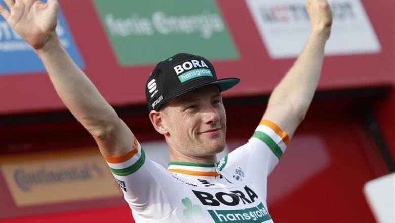 Sam Bennett celebra su victoria de etapa en La Vuelta | Yuzuru Sunada/BELGA/dpa ep sam bennett celebra su victoria de etapa en la vuelta